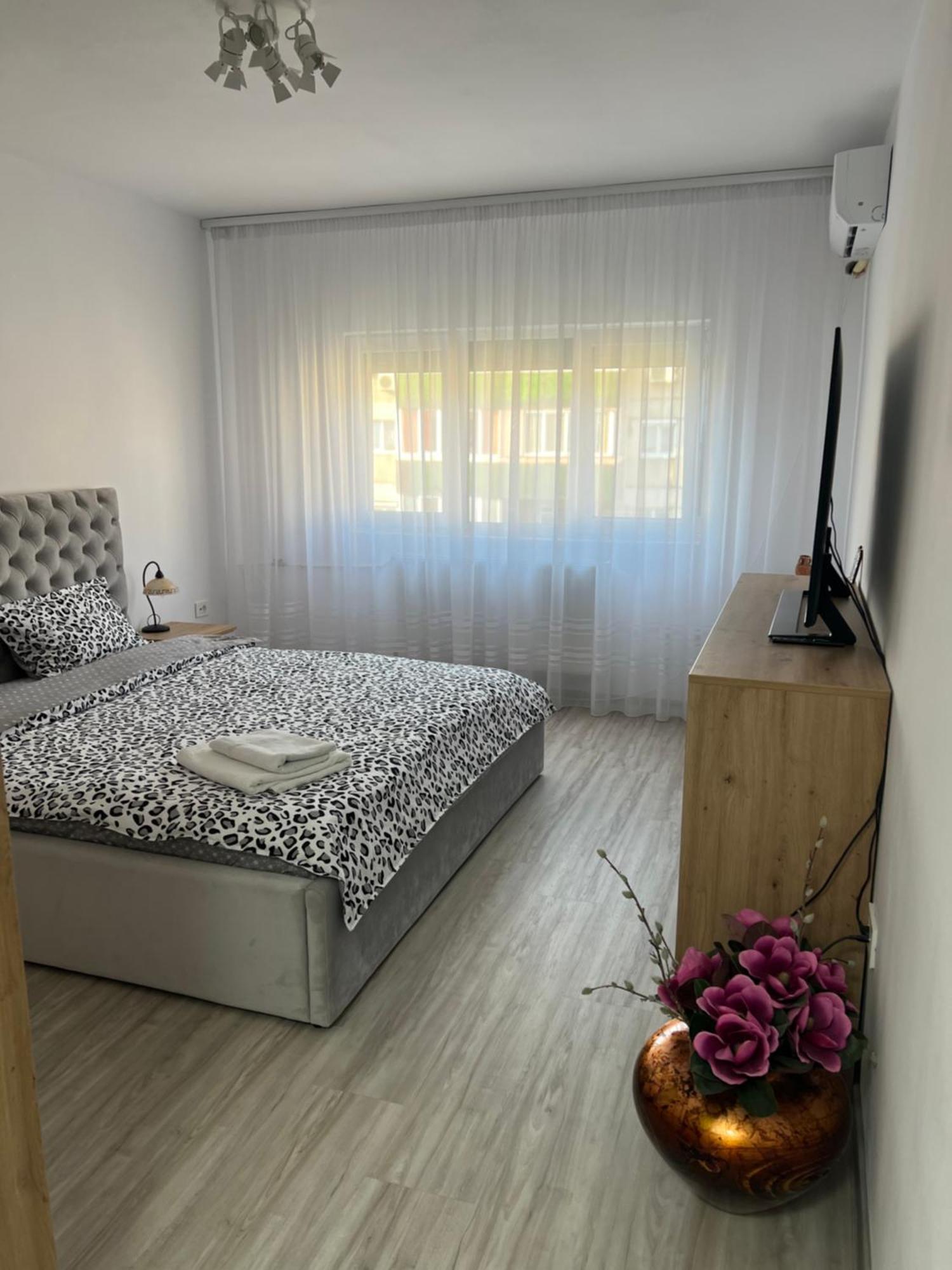 Apartament Tudor Oradea Eksteriør billede